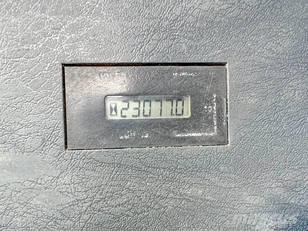 Hyundai R520LC-9 대형 굴삭기 29톤 이상