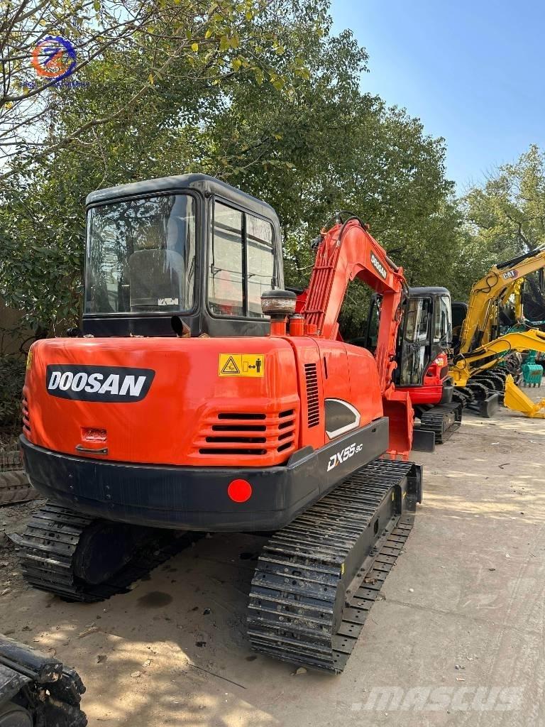 Doosan 55 소형 굴삭기 7톤 미만