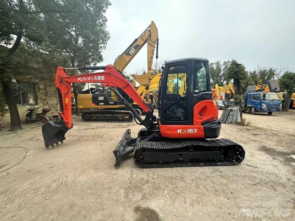 Kubota 163 대형 굴삭기 29톤 이상