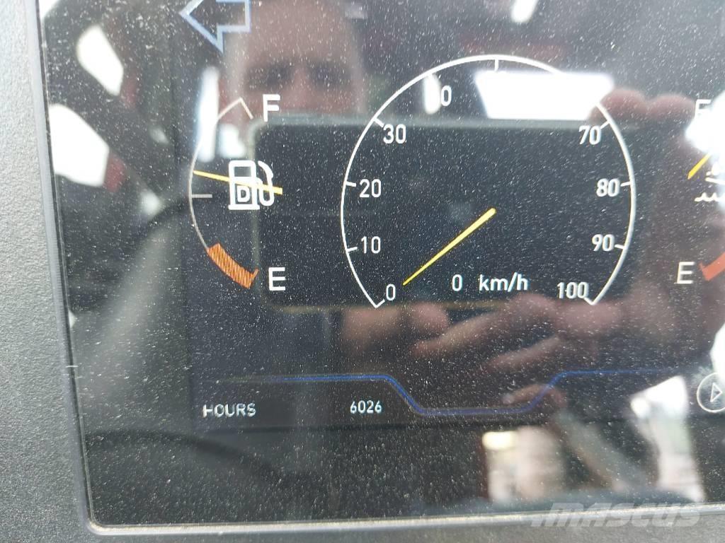 Kalmar T2i 터미널 트랙터