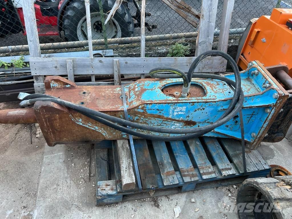 Montabert XL 1000 브레이커