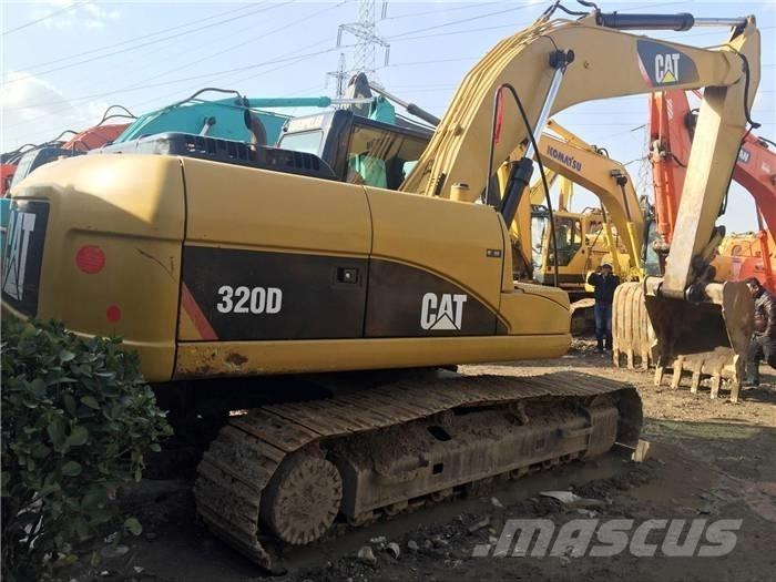 CAT 320 D 대형 굴삭기 29톤 이상
