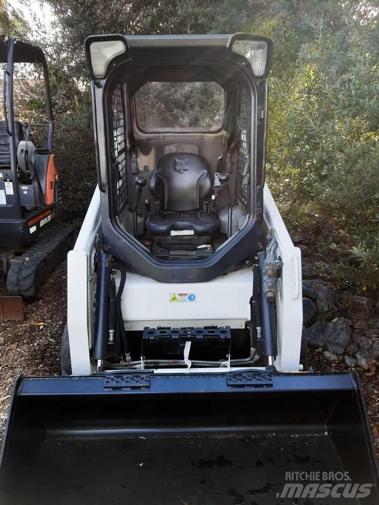 Bobcat T 450  스키드로더