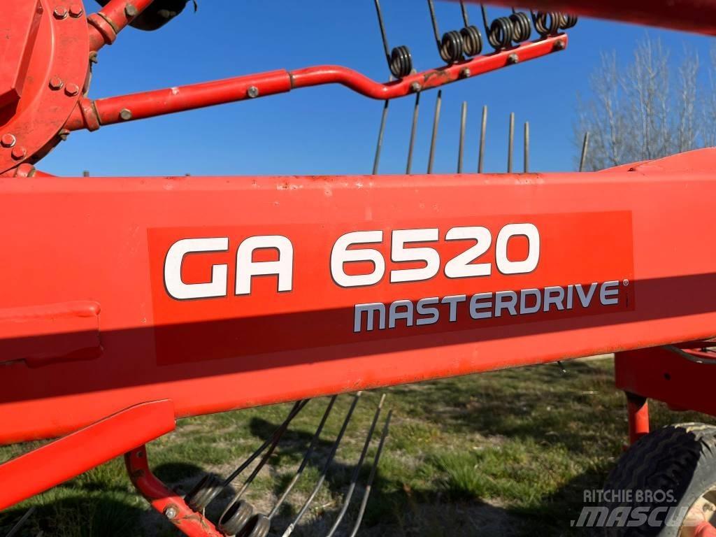 Kuhn 6520 건초 포장기