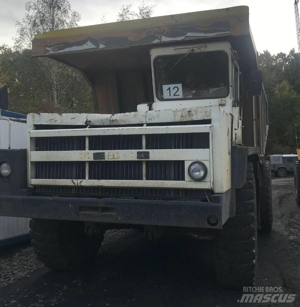Belaz 75485 초대형 덤프 트럭