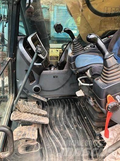 Hyundai HX520L 특수 굴삭기