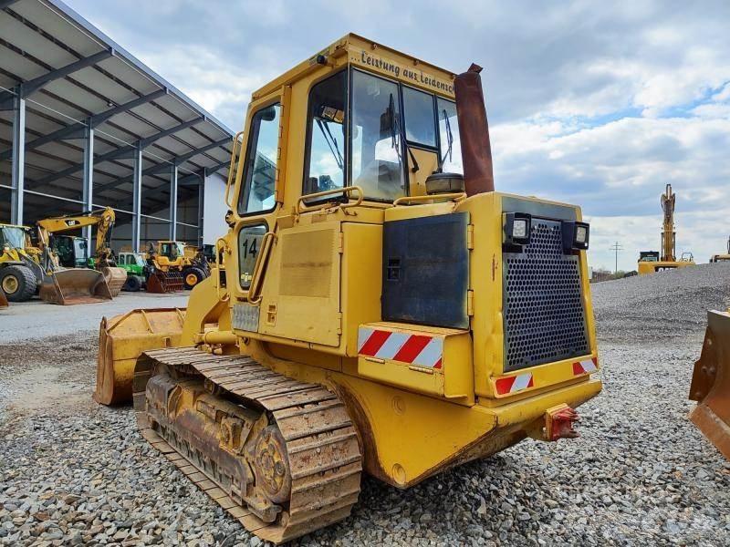 CAT 943 궤도식 로우더