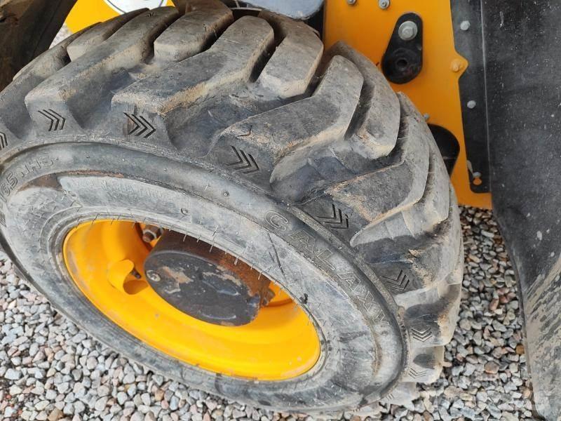 JCB 525-60  휠로우더