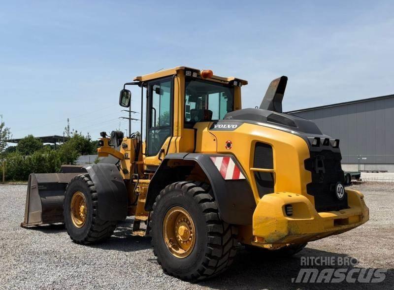 Volvo L90H  휠로우더
