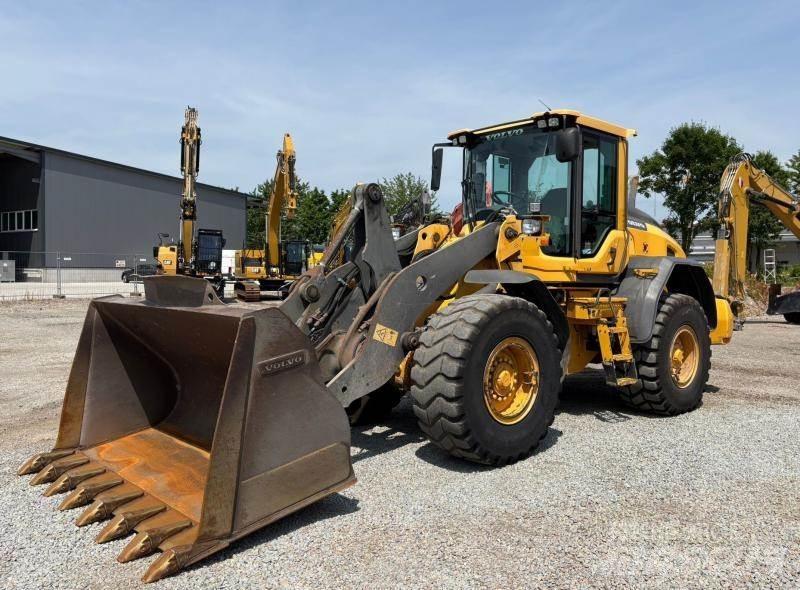 Volvo L90H  휠로우더