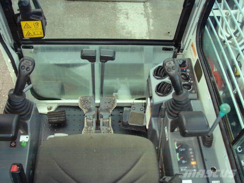 Takeuchi TB 153 FR 소형 굴삭기 7톤 미만