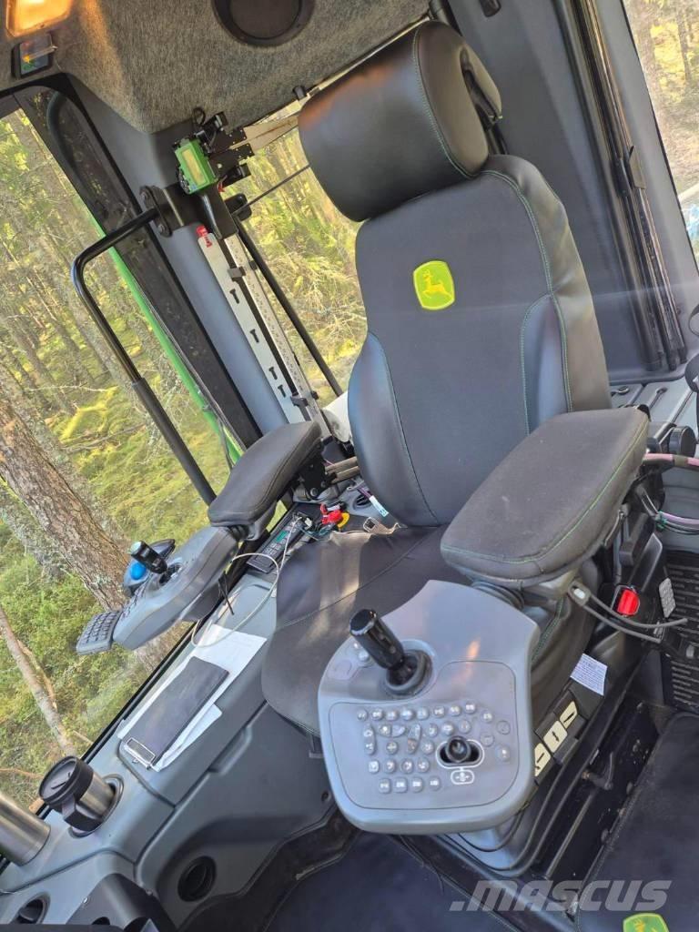 John Deere 1170 G 원목 하베스터