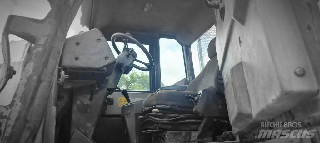 Komatsu HM 300-2 연결식 홀러