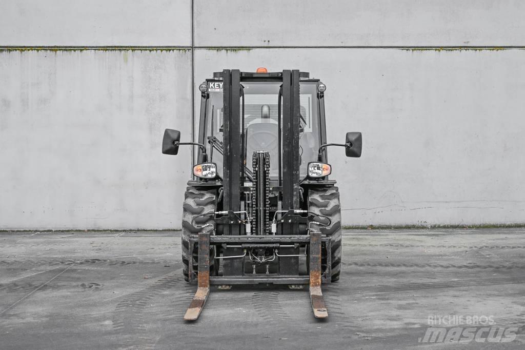 Manitou MC 25-4 디젤 지게차