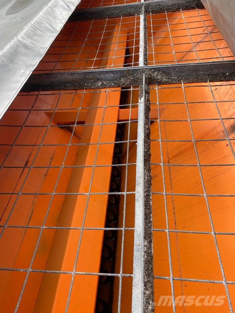 Epoke SH3301 Streuer 해변 청소용 장비