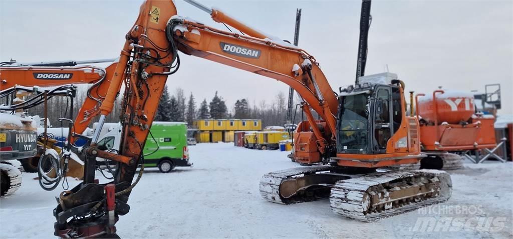 Doosan DX235LCR 대형 굴삭기 29톤 이상