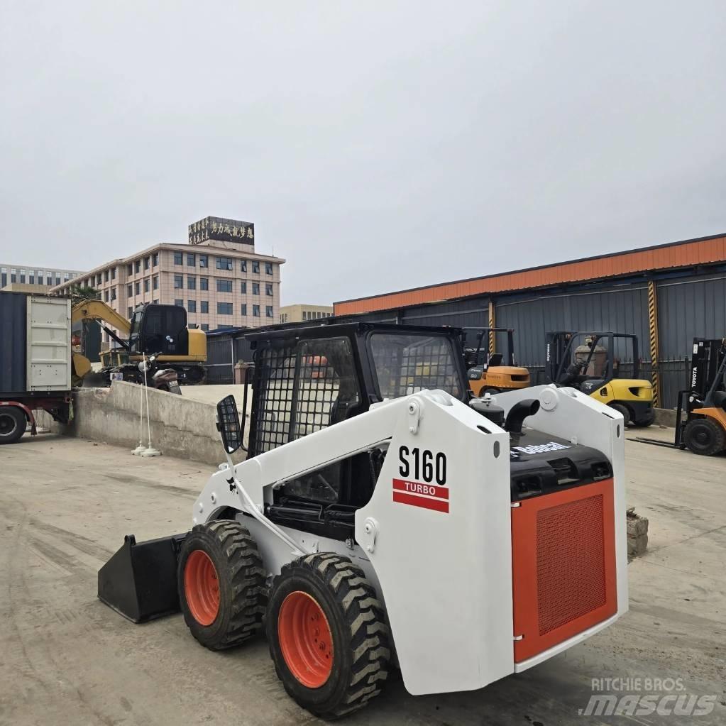 Bobcat S 160  스키드로더
