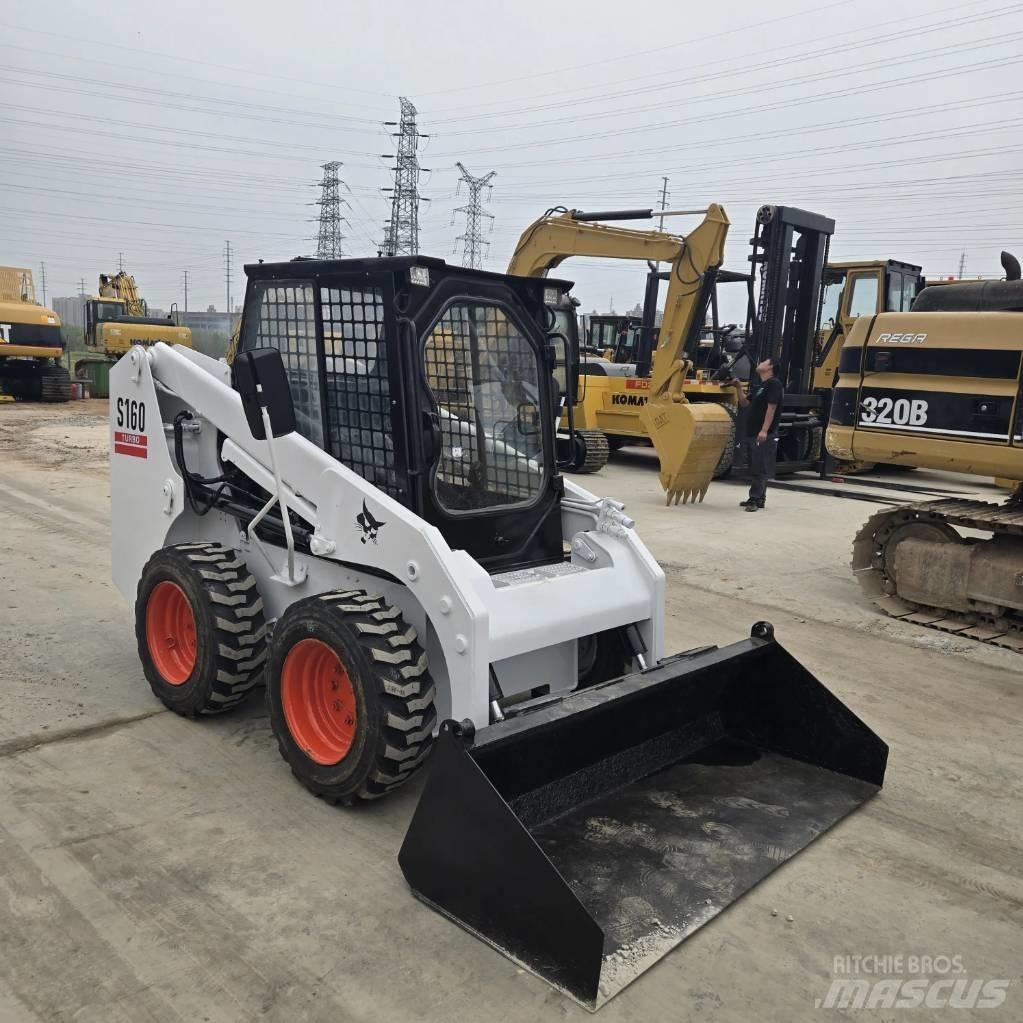 Bobcat S 160  스키드로더