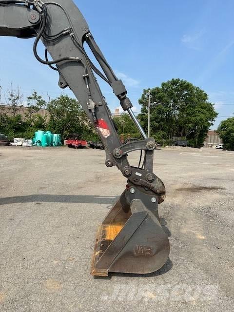 Volvo ECR 88 D 대형 굴삭기 29톤 이상