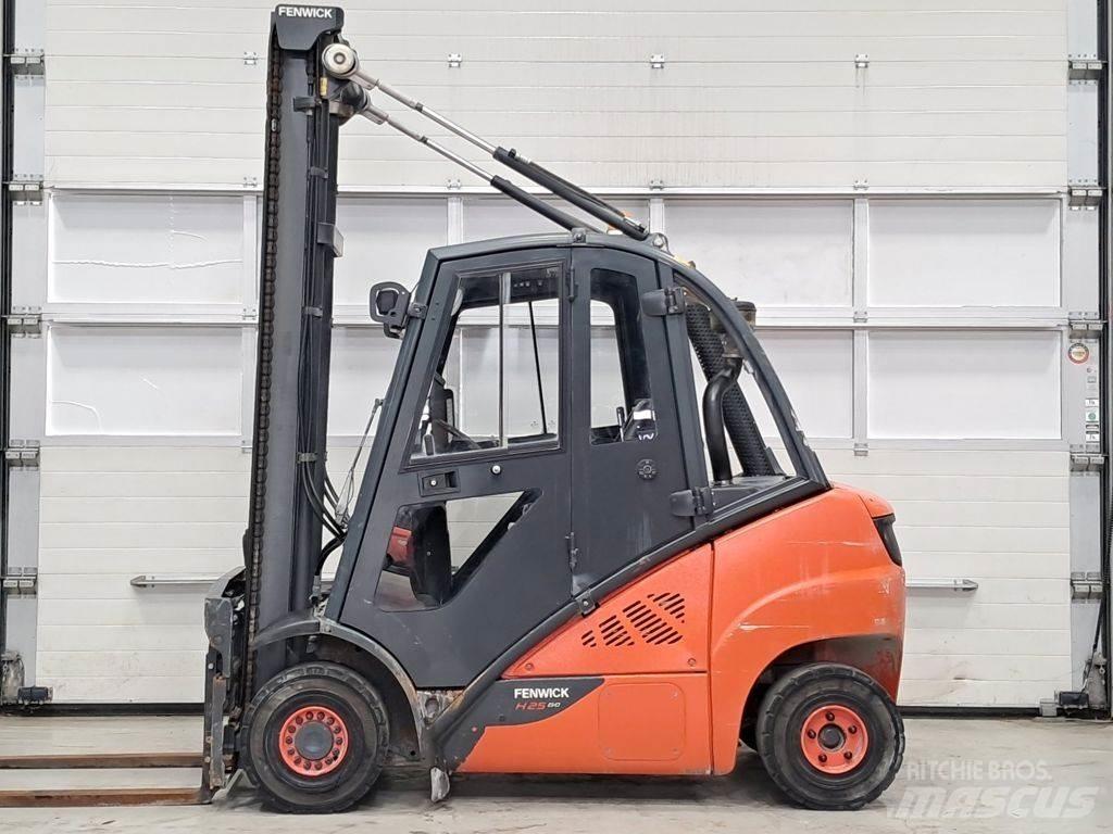 Linde H25D-02 디젤 지게차