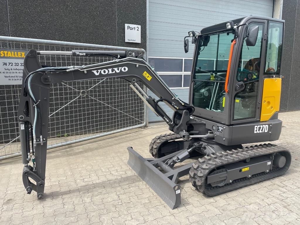 Volvo EC27D 소형 굴삭기 7톤 미만