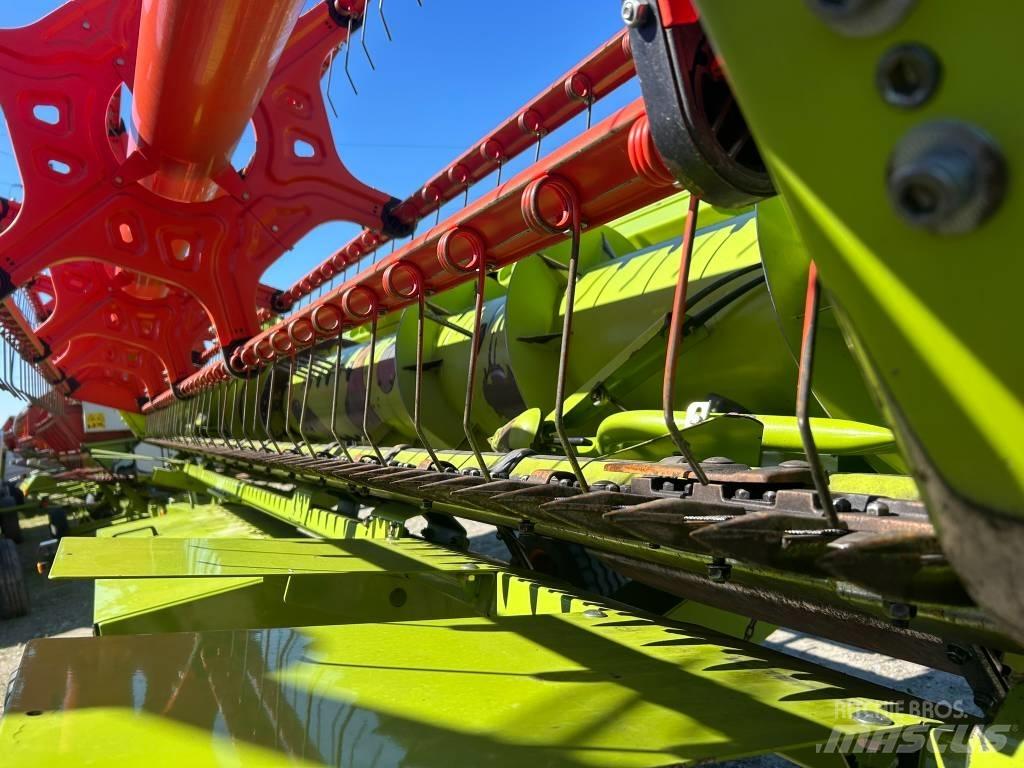 CLAAS Tucano 440 콤바인 수확기