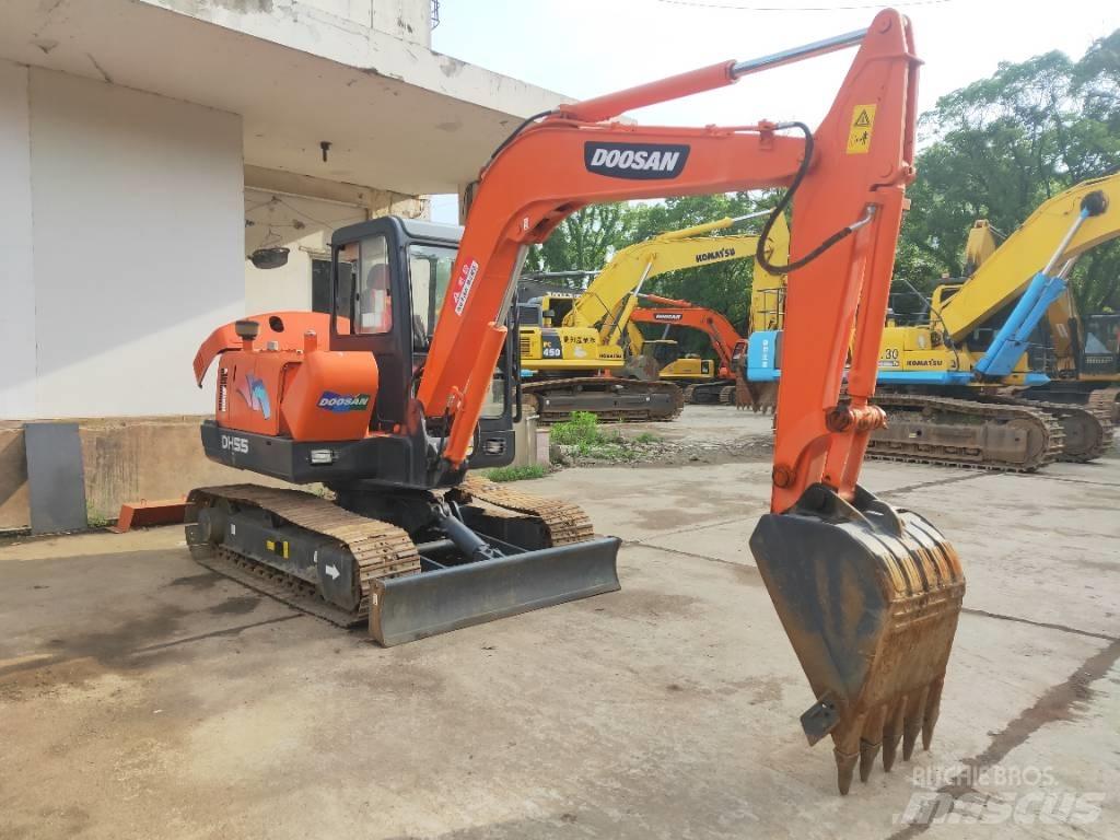 Doosan DH 55 소형 굴삭기 7톤 미만