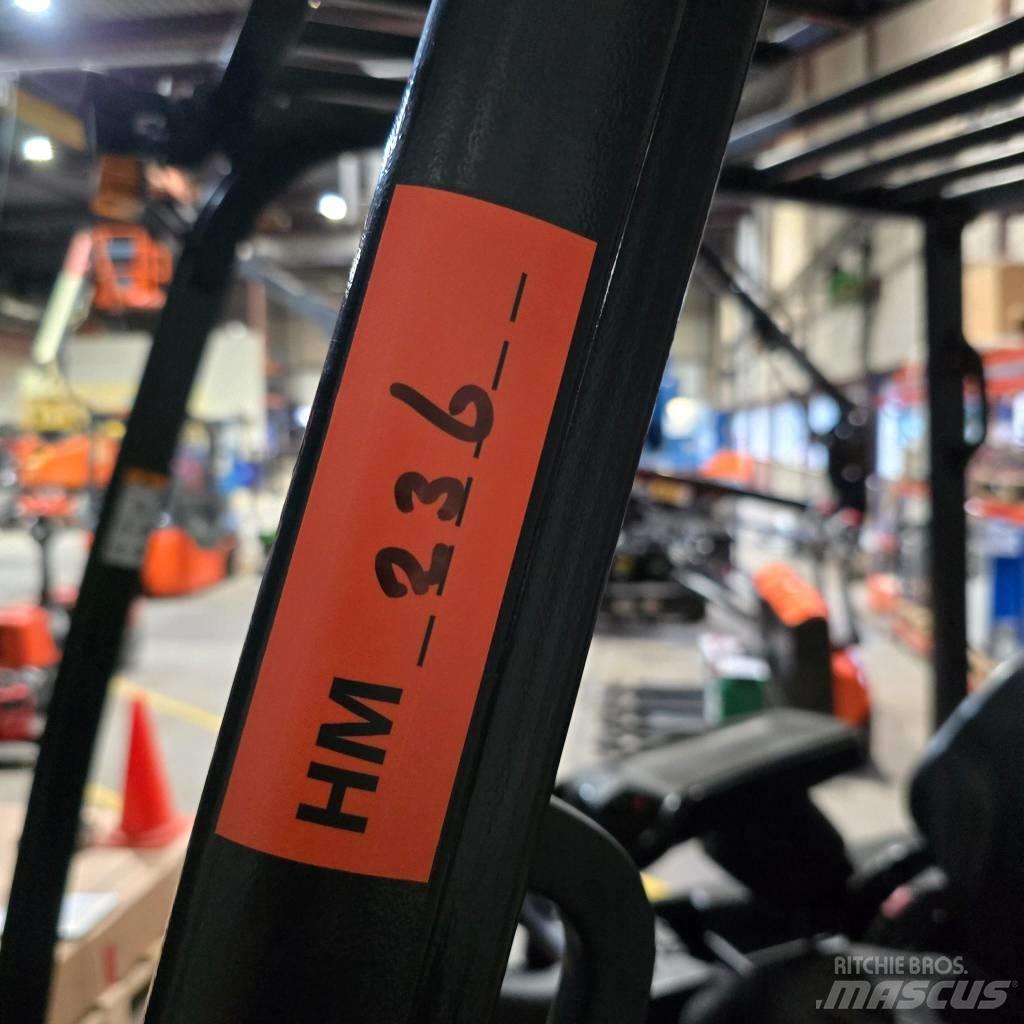 Doosan B 35 X-7 전동 지게차