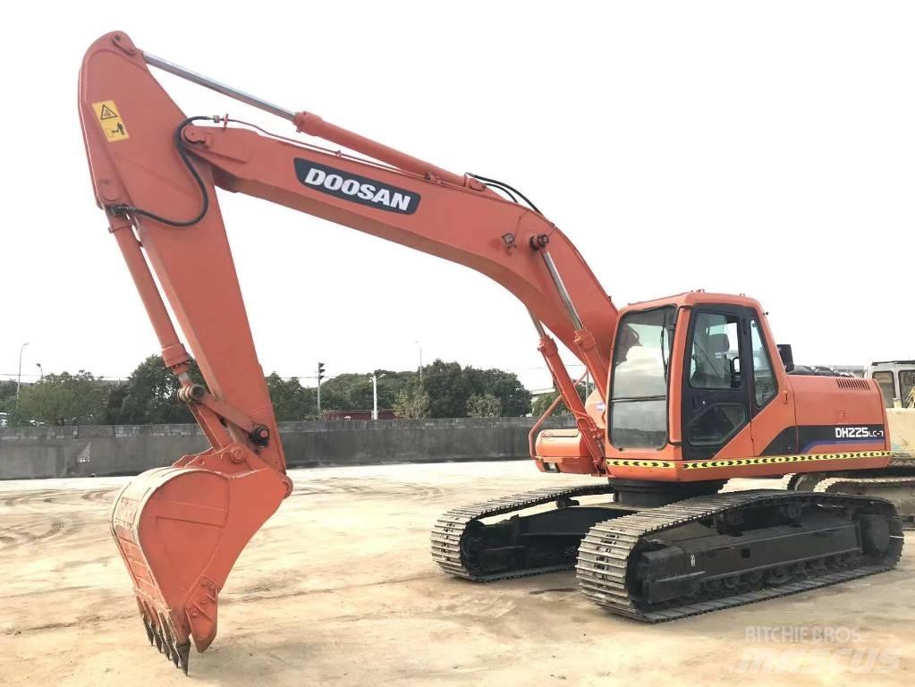 Doosan DH 225 LC-9 대형 굴삭기 29톤 이상