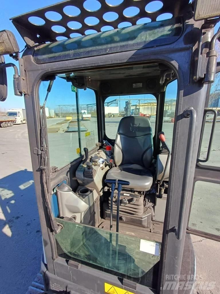 Bobcat E26 소형 굴삭기 7톤 미만