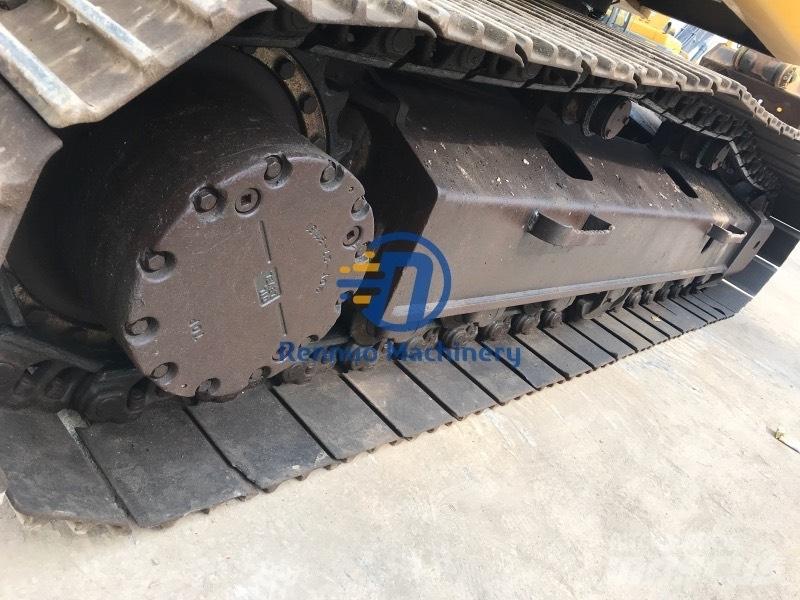 Komatsu PC200-7 대형 굴삭기 29톤 이상