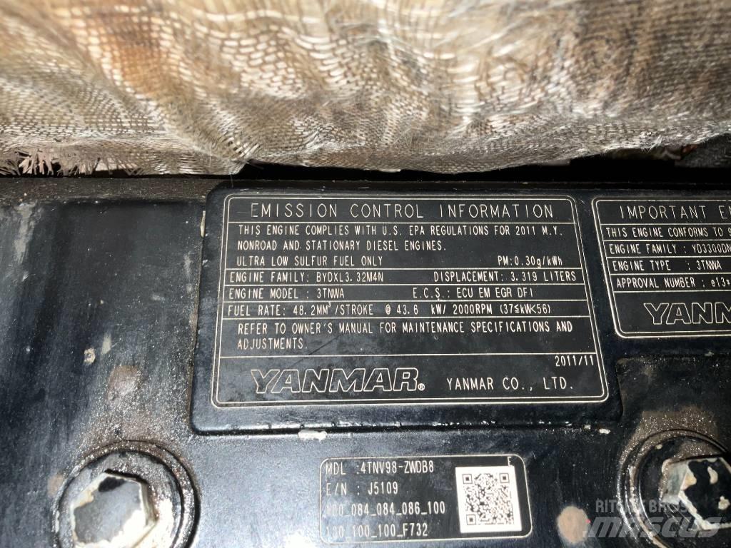 Bobcat E 80 중형굴삭기 7톤-28톤