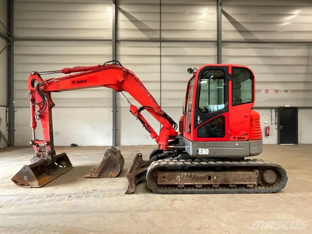 Bobcat E 80 중형굴삭기 7톤-28톤