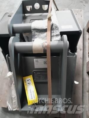 Wacker Neuson ET24 파쇄 버킷