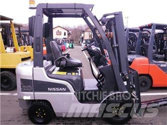 Nissan NP1F1M20J LPG 지게차