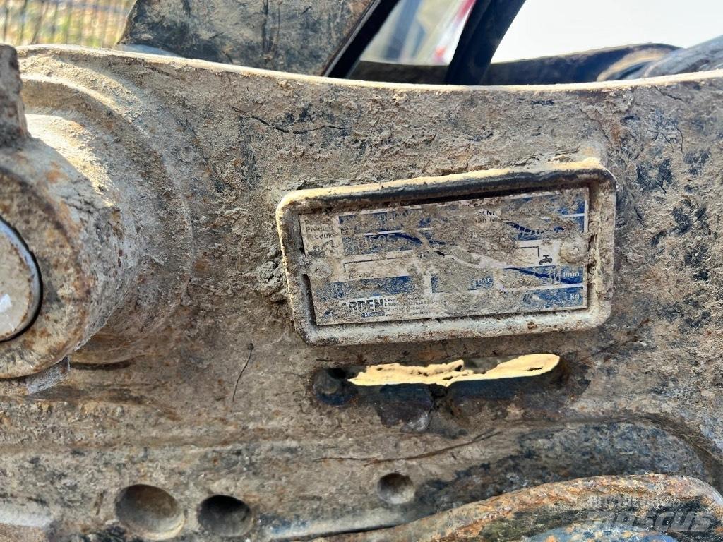 Bobcat E 85 중형굴삭기 7톤-28톤