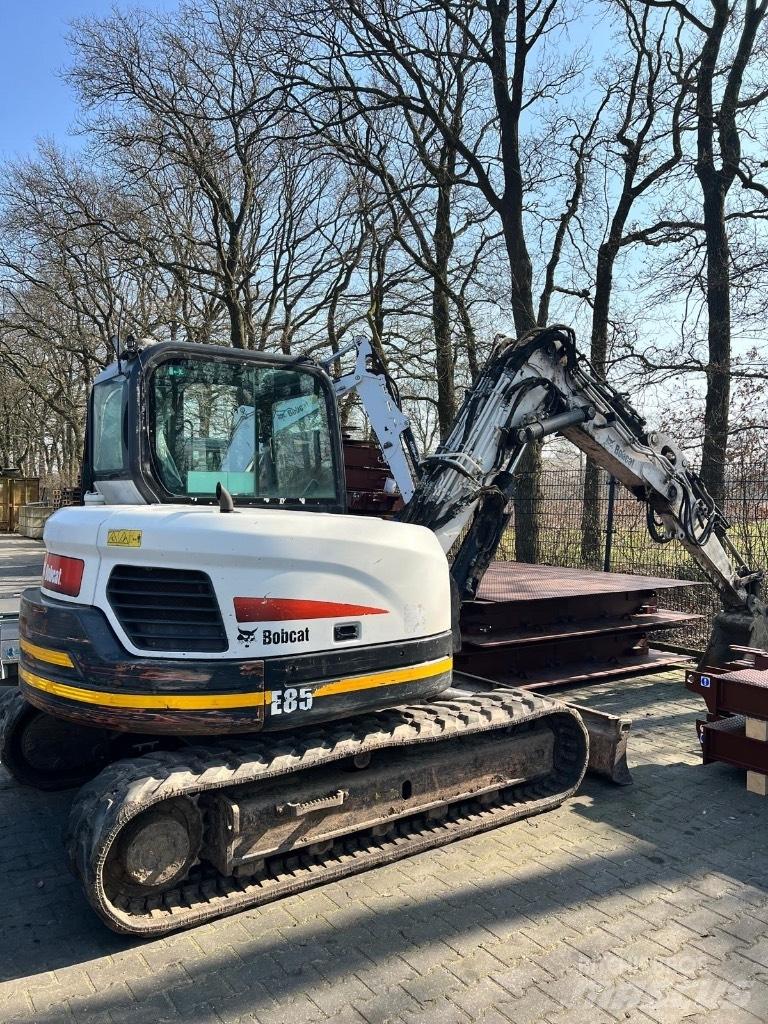 Bobcat E 85 중형굴삭기 7톤-28톤