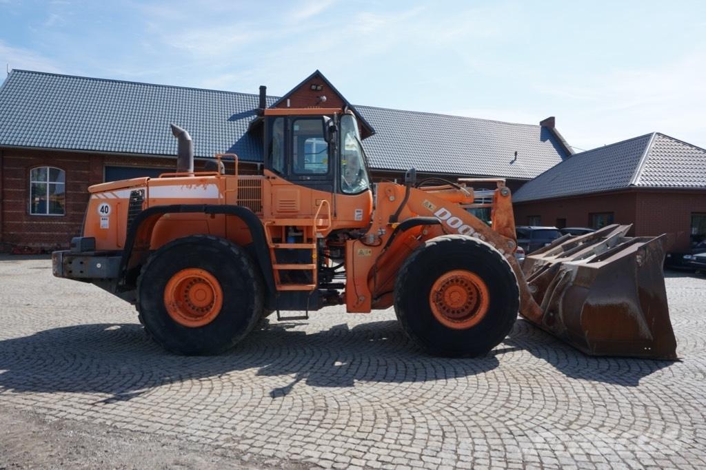 Doosan DL 400  휠로우더