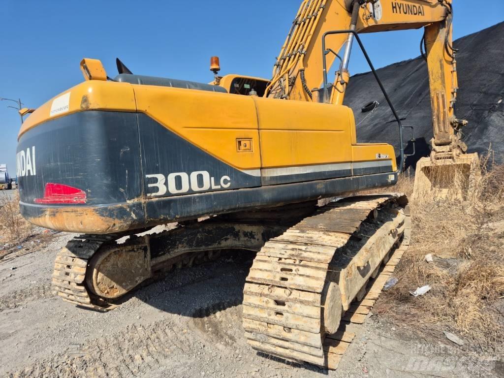 Hyundai Robex 300 LC 대형 굴삭기 29톤 이상