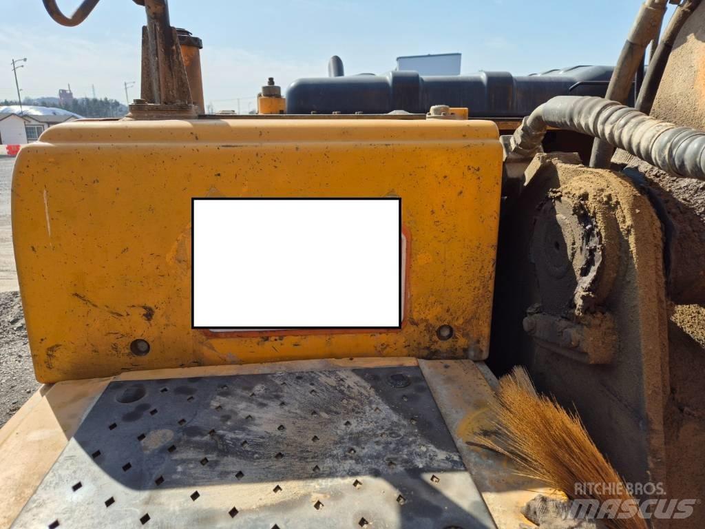 Hyundai Robex 300 LC 대형 굴삭기 29톤 이상
