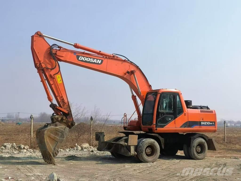 Doosan DH210W-7  휠 굴삭기