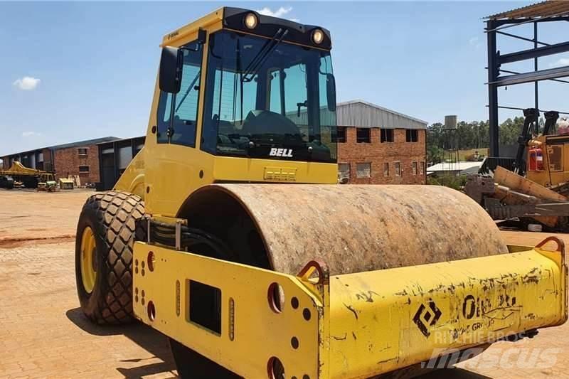Bomag BW212D-40 콤비 롤러