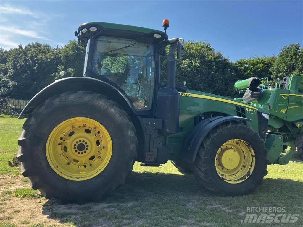 John Deere 8370R 트랙터