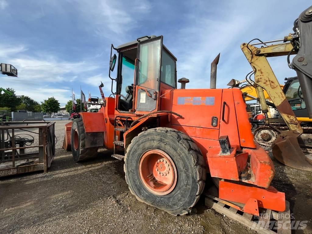 Fiat-Hitachi W 130  휠로우더