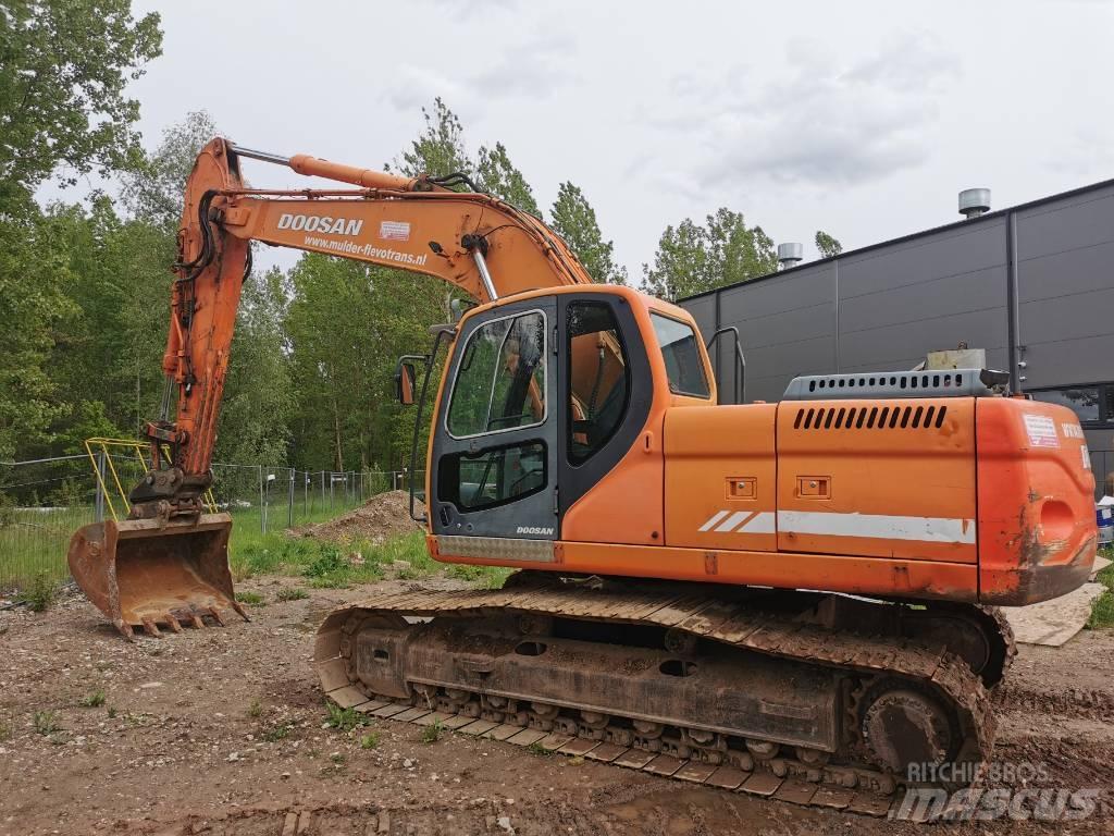 Doosan DX 225 LC 대형 굴삭기 29톤 이상