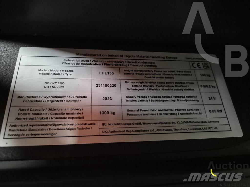 Toyota LHE130 미디엄 리프트 오더 피커
