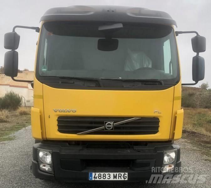 Volvo FL 240 스킵 로더 트럭