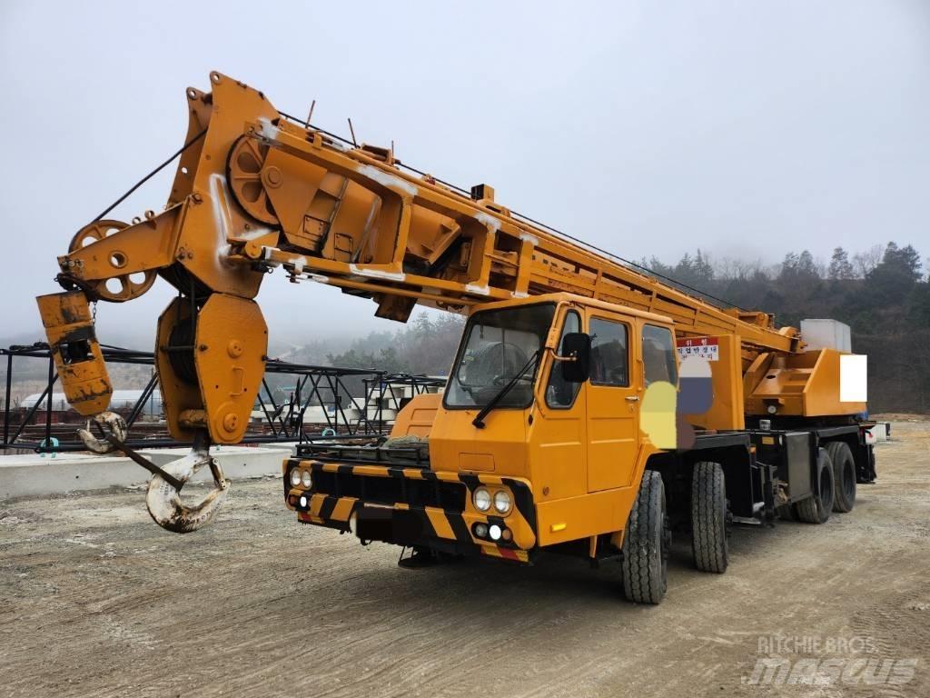 Hyundai HC 50 A/T 크레인