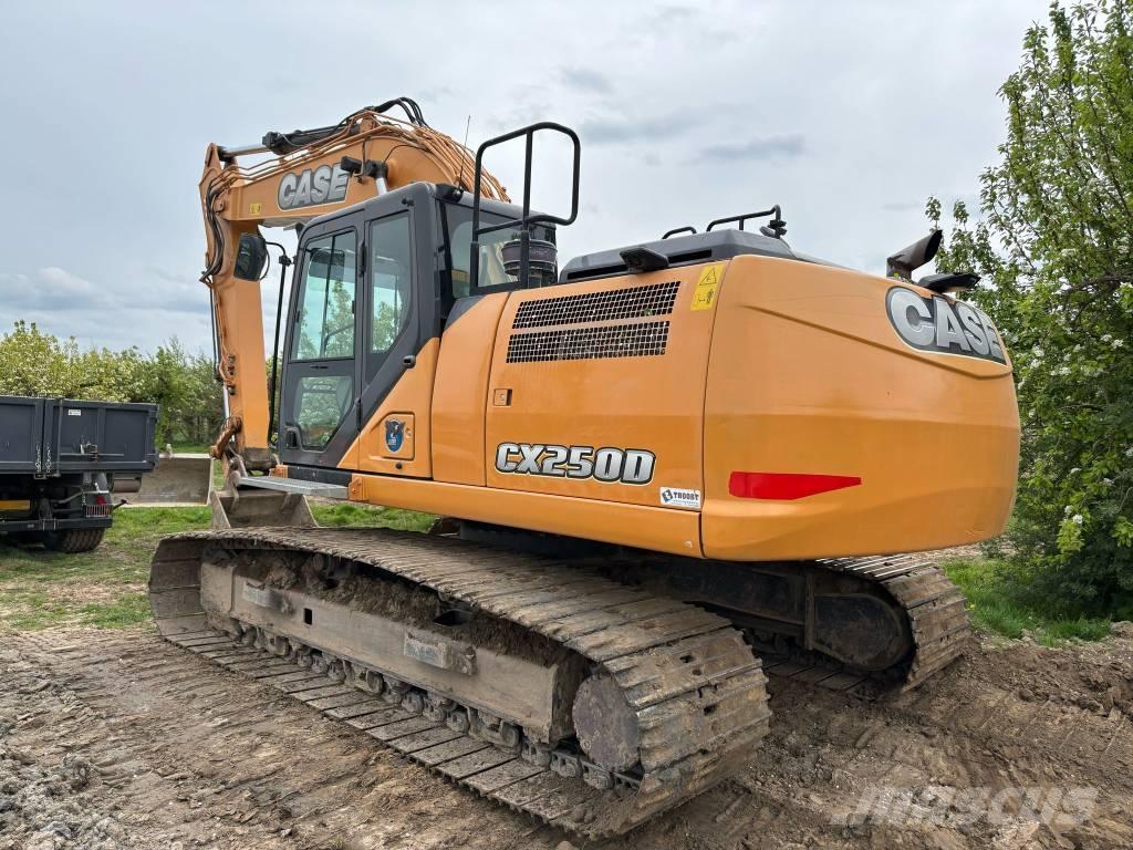 CASE CX 250 D 대형 굴삭기 29톤 이상