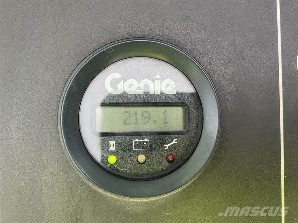 Genie Z60/37 DC 관절형 전동이동 리프트